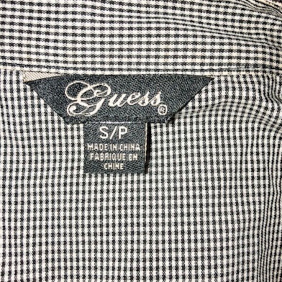 Guess button-up top - Picture 3 of 3